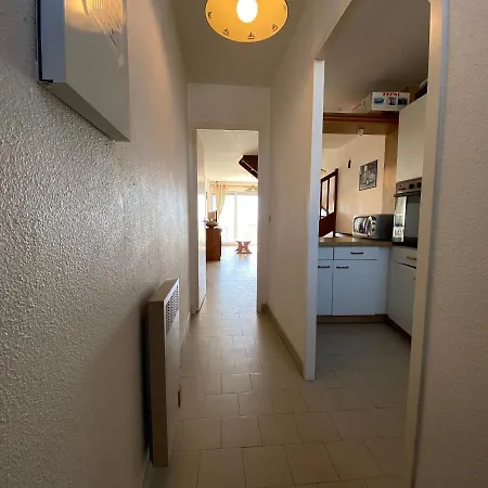 Duplex F3 En Bord De Plage, 6 Couchages, Carnon - Animaux Admis, Wifi, Parking Prive - Fr-1-715-19 Apartmán *